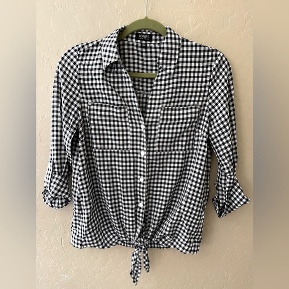 Button down Shirt - Picture 1 of 5